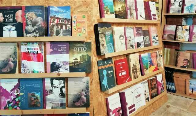 Autori, libri, distribuzione e grandi eventi:  il mondo delle 23 case editrici baresi